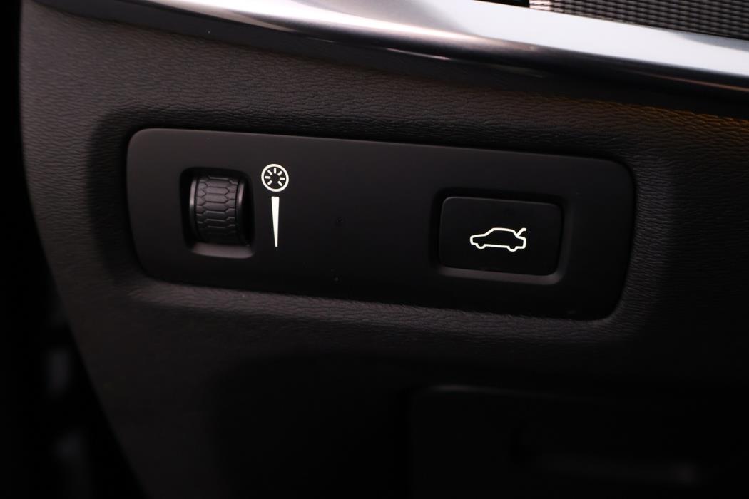 VOLVO V90 2019