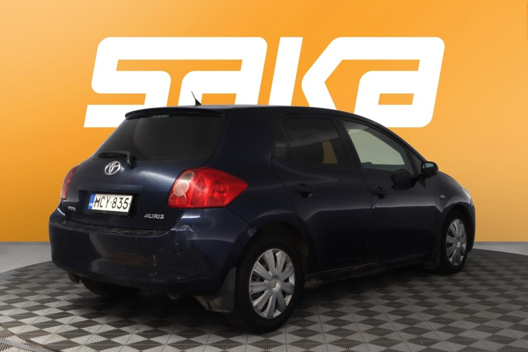 TOYOTA Auris 2008