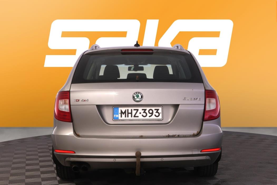 SKODA Superb 2010