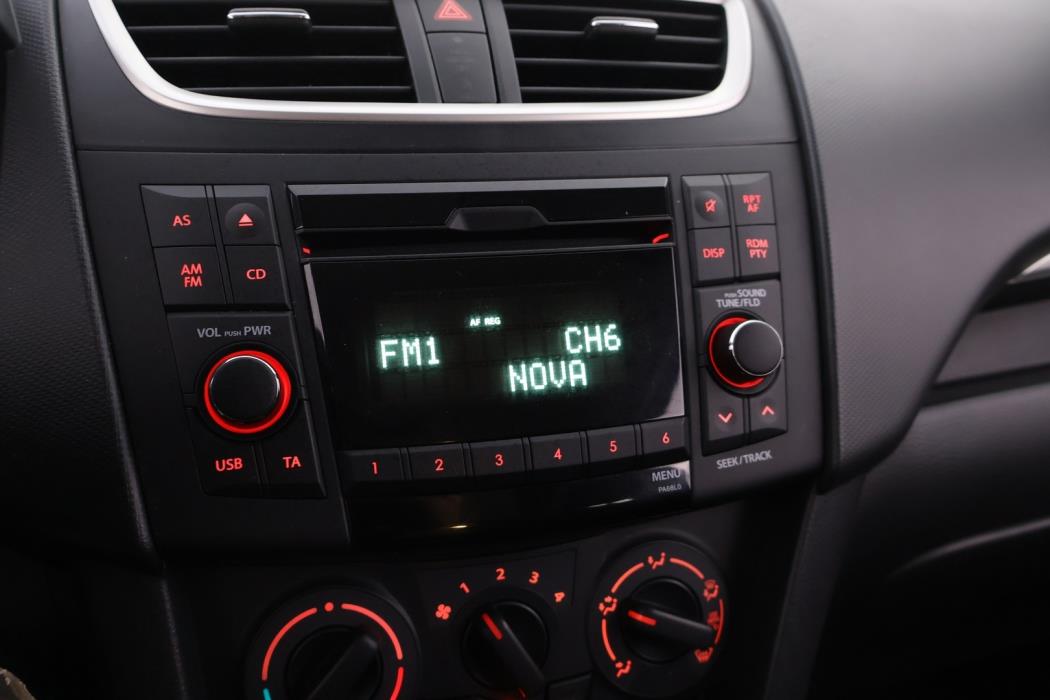 SUZUKI Swift 2011