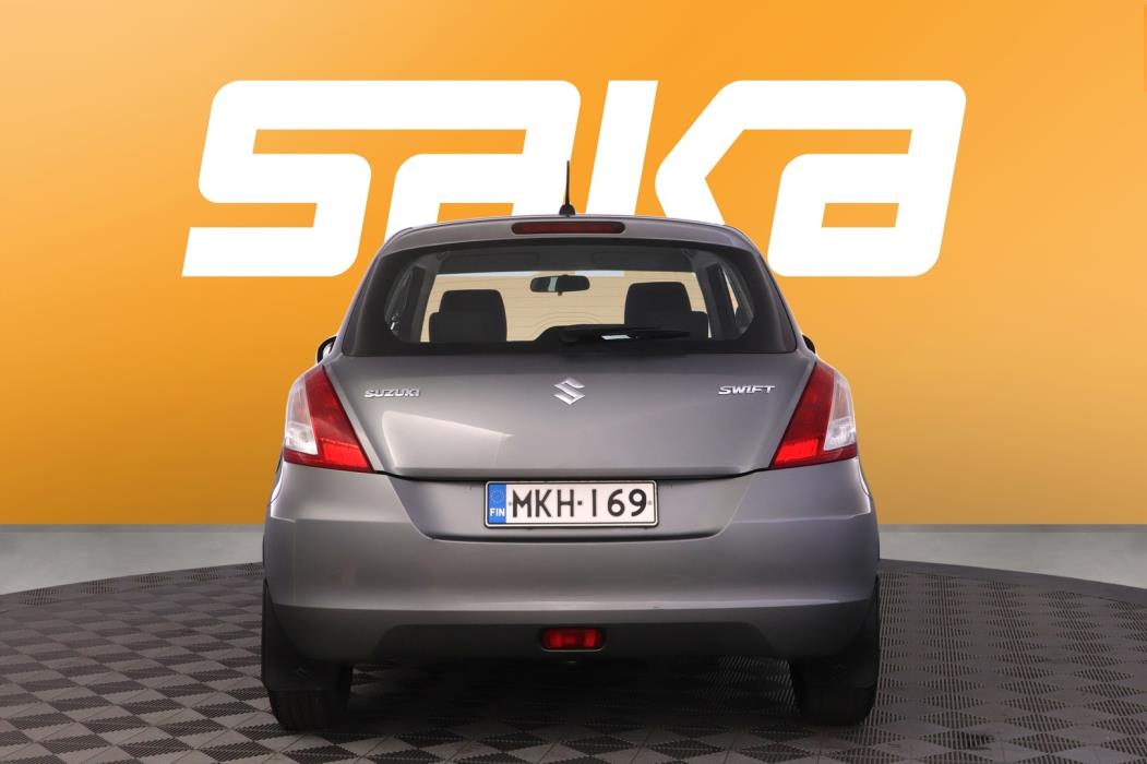 SUZUKI Swift 2011