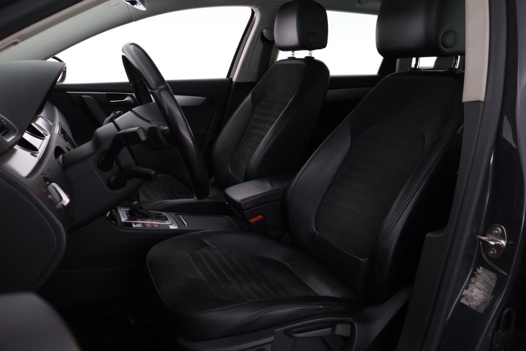 VOLKSWAGEN Passat 2013