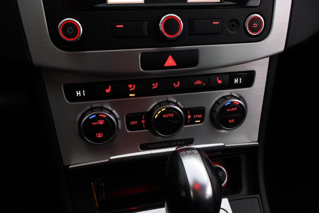 VOLKSWAGEN Passat 2013