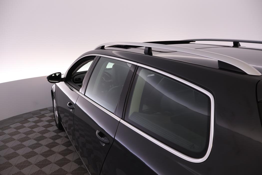 VOLKSWAGEN Passat 2013