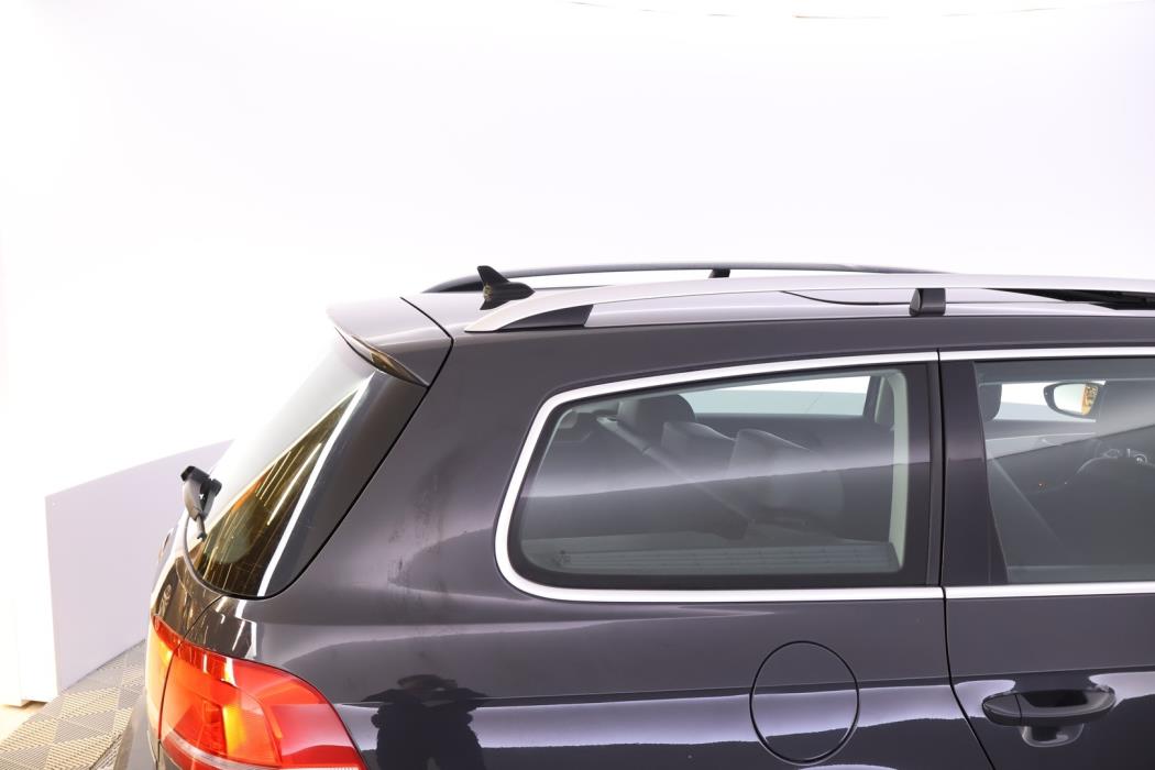 VOLKSWAGEN Passat 2013