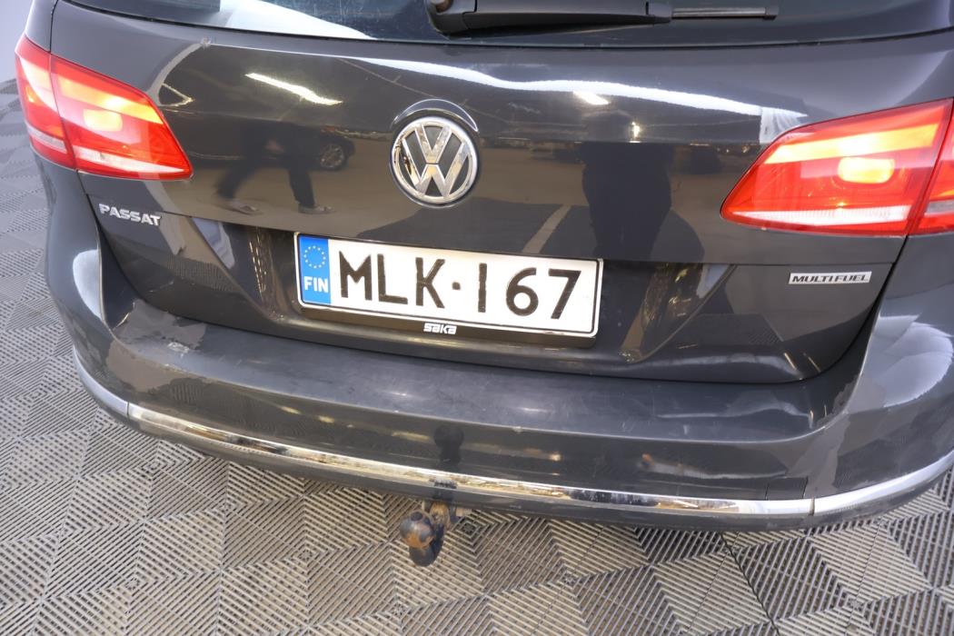 VOLKSWAGEN Passat 2013