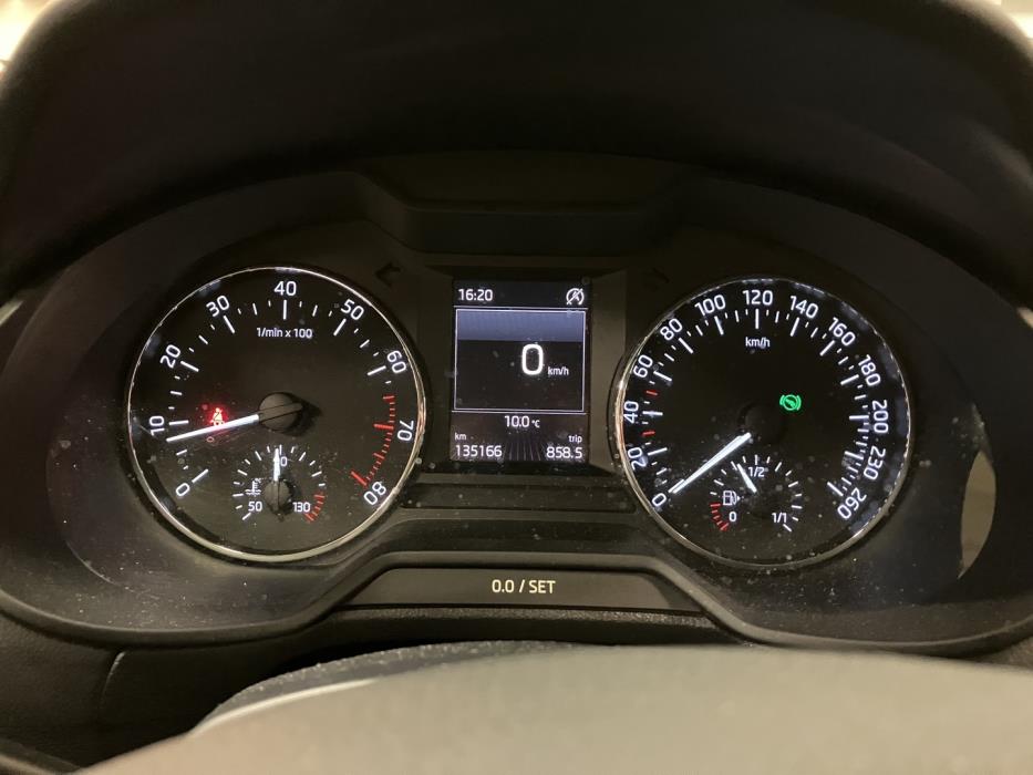 SKODA Octavia 2016