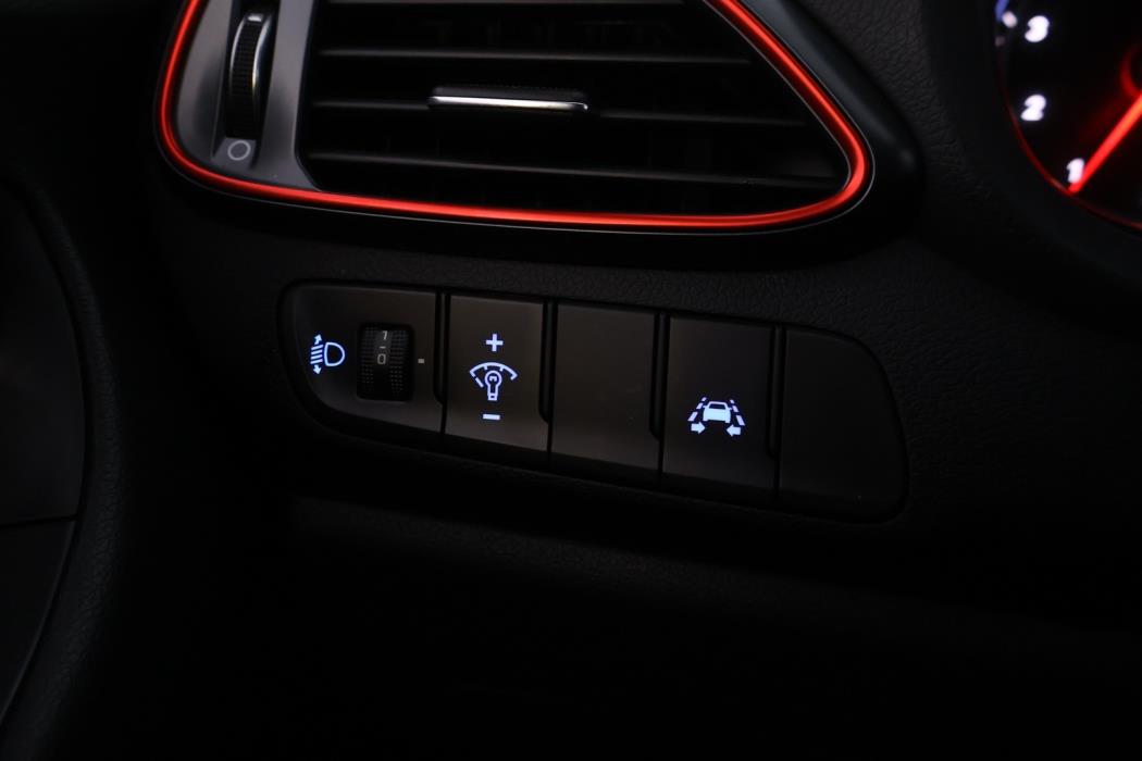 HYUNDAI I30 FASTBACK 2019