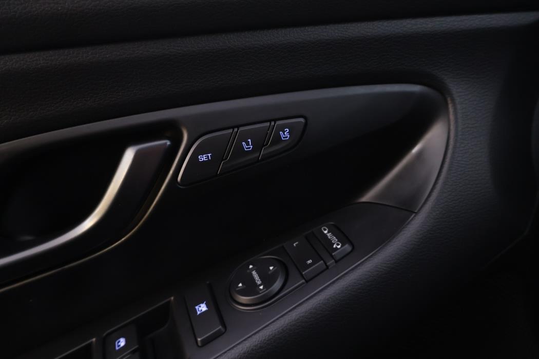 HYUNDAI I30 FASTBACK 2019