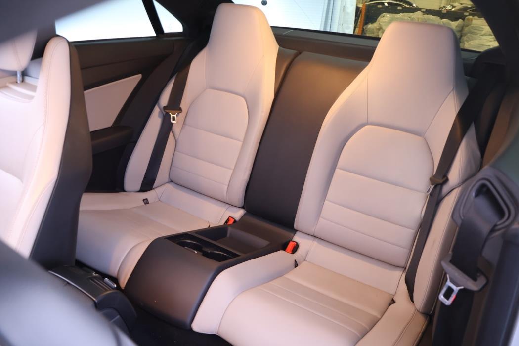 MERCEDES-BENZ E 2009