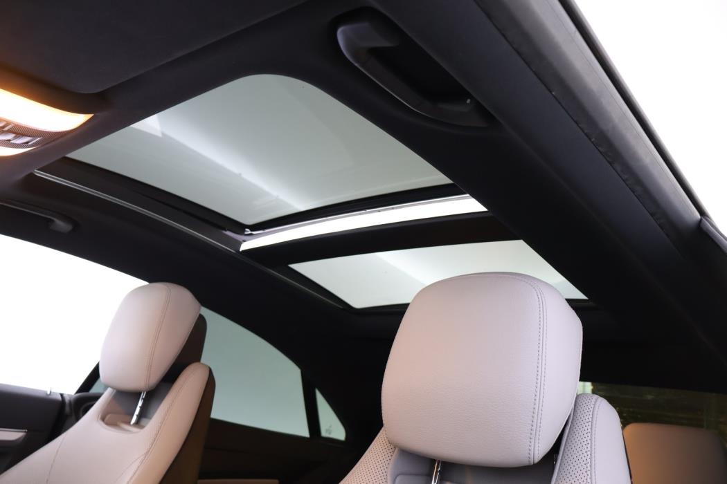 MERCEDES-BENZ E 2009