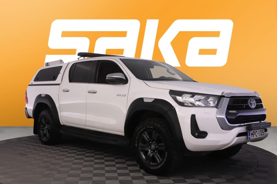 TOYOTA Hilux 2023