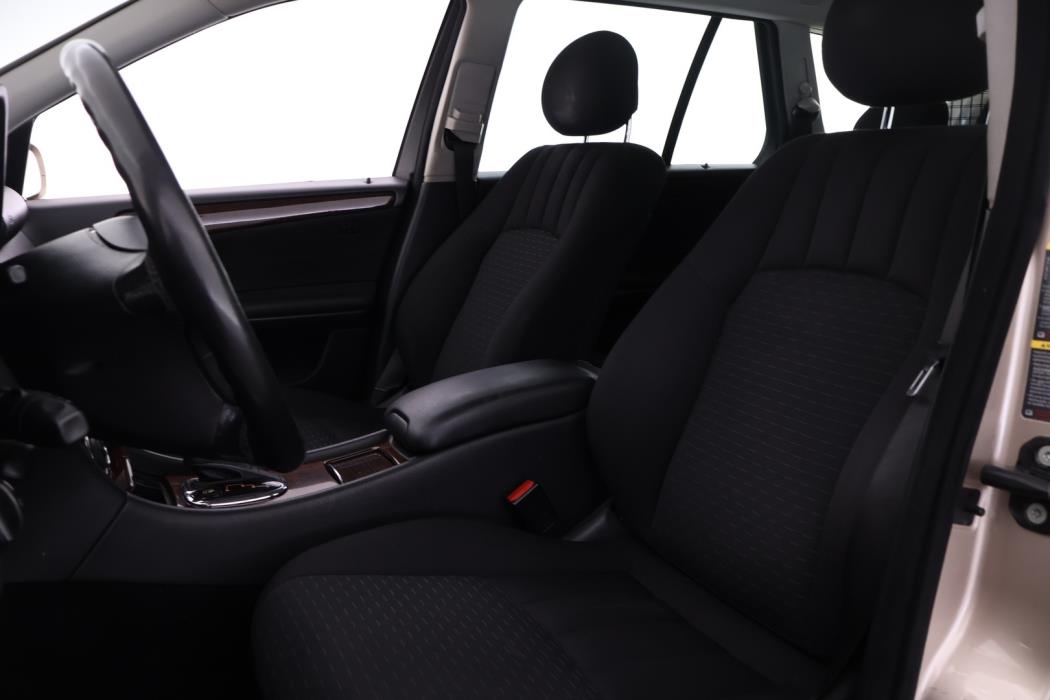 MERCEDES-BENZ C 2005