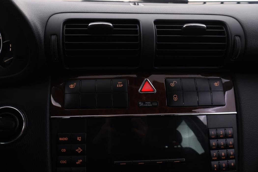 MERCEDES-BENZ C 2005