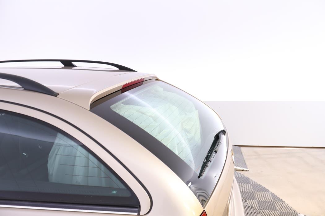 MERCEDES-BENZ C 2005