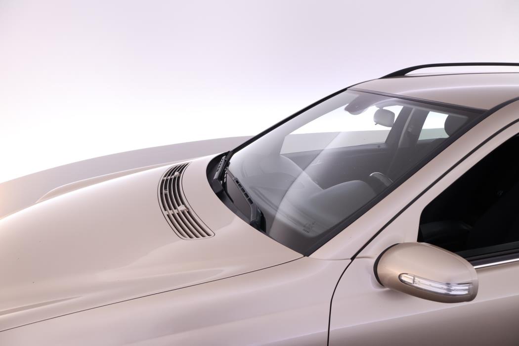 MERCEDES-BENZ C 2005