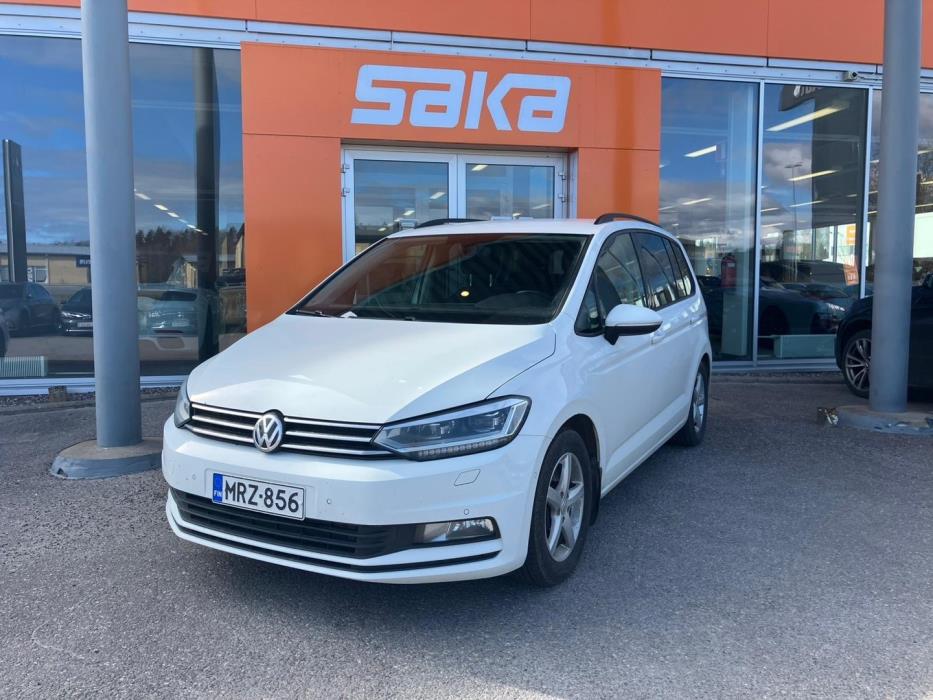 VOLKSWAGEN Touran 2016