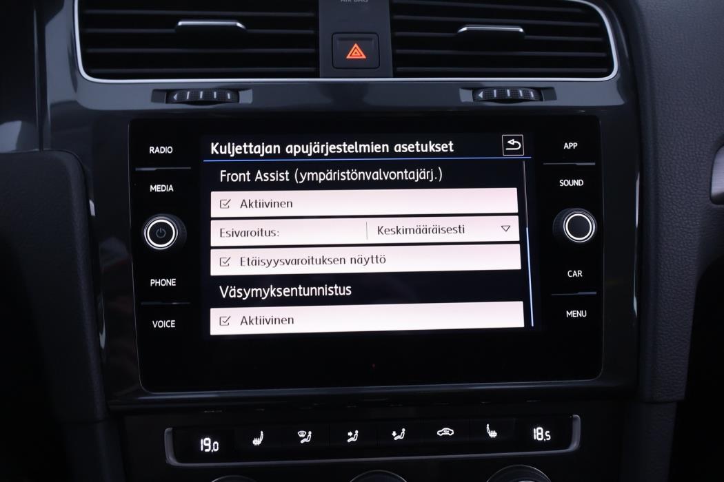VOLKSWAGEN Golf 2020