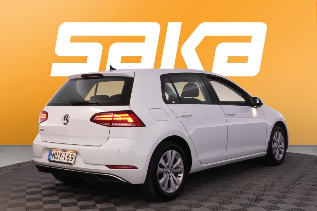 VOLKSWAGEN Golf 2020