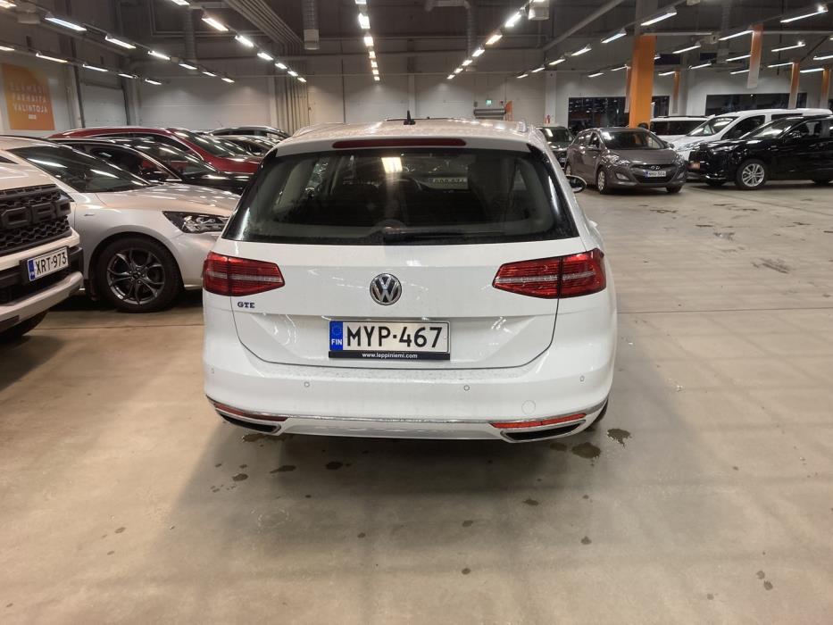 VOLKSWAGEN Passat 2016