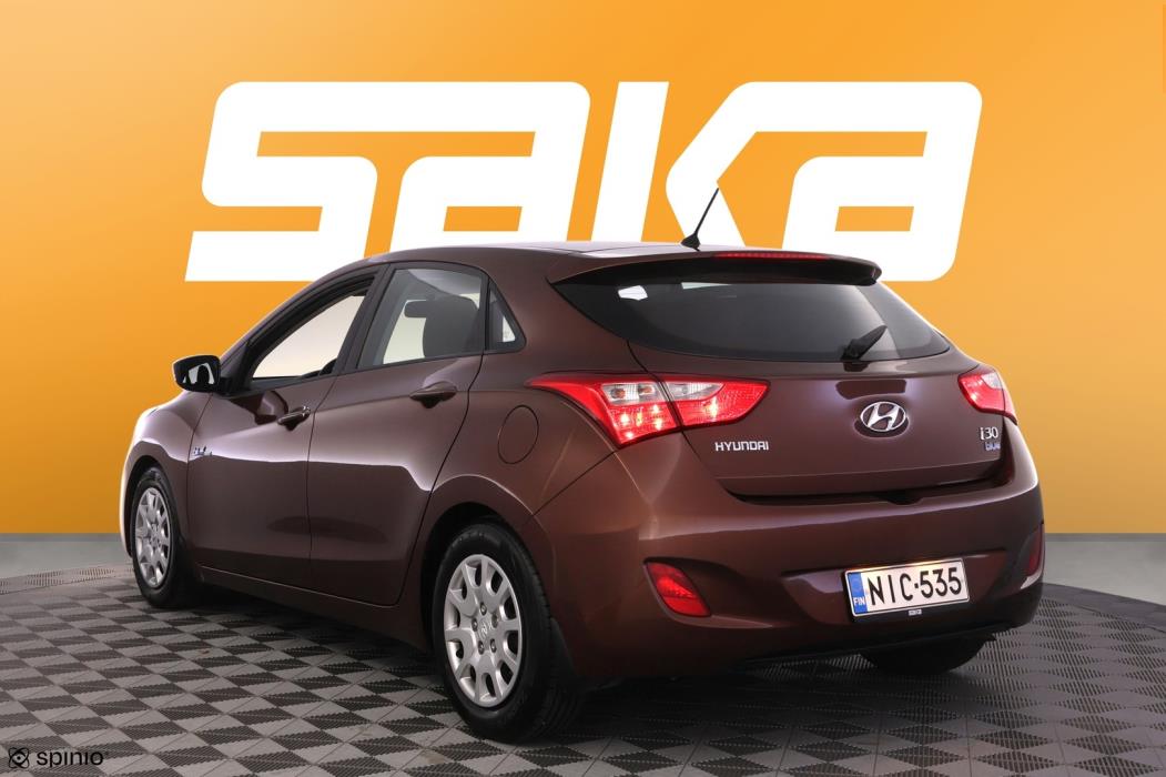 HYUNDAI i30 2013