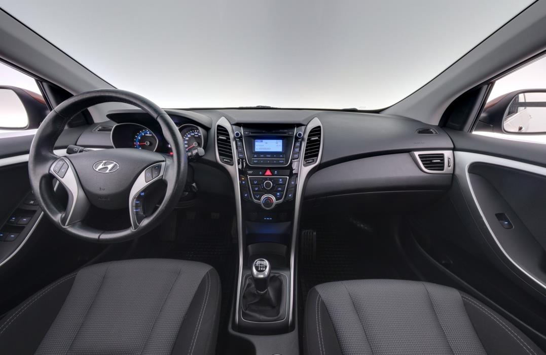 HYUNDAI i30 2013