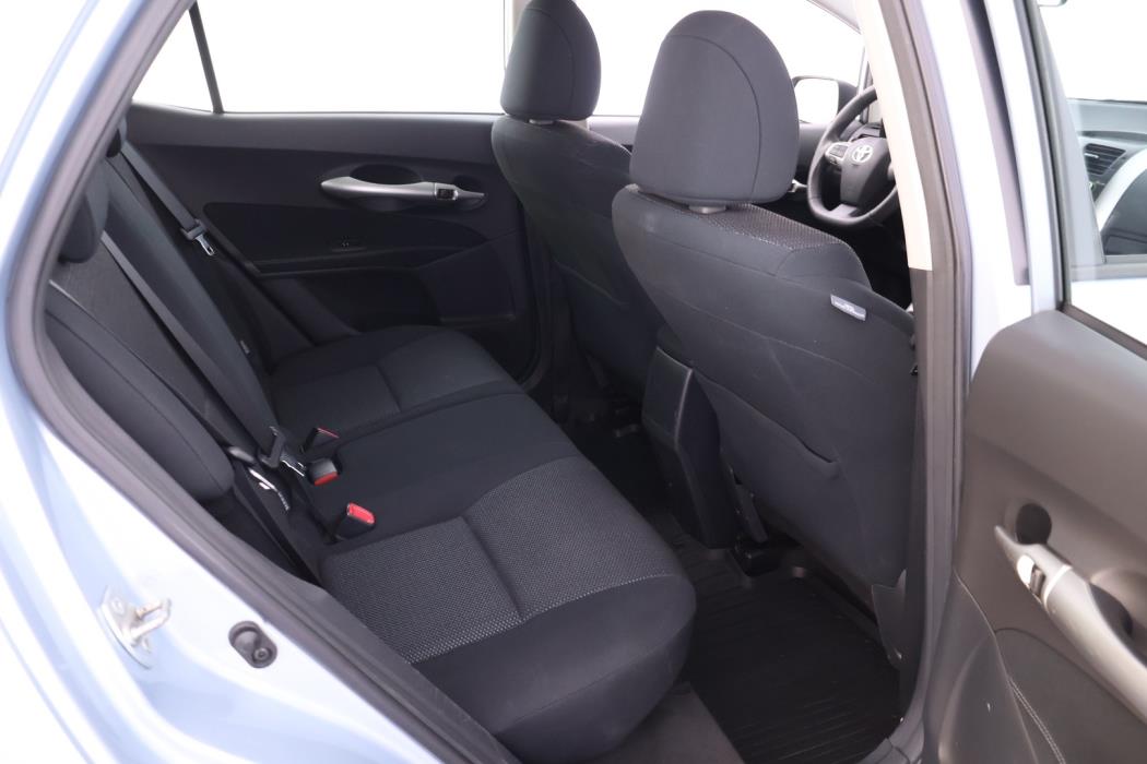 TOYOTA Auris 2011