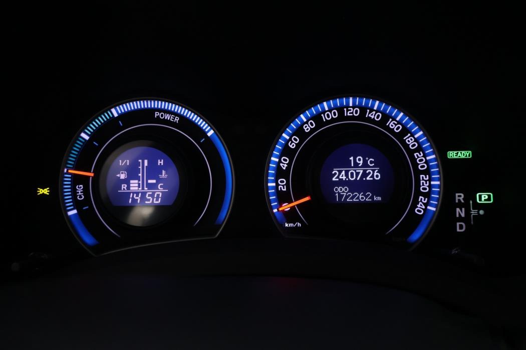 TOYOTA Auris 2011