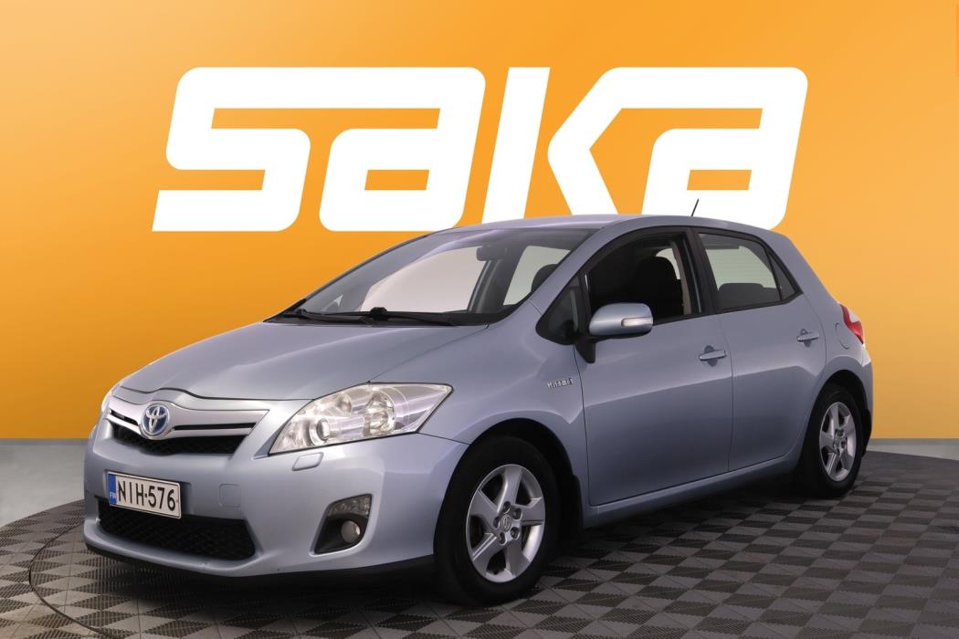 TOYOTA Auris 2011