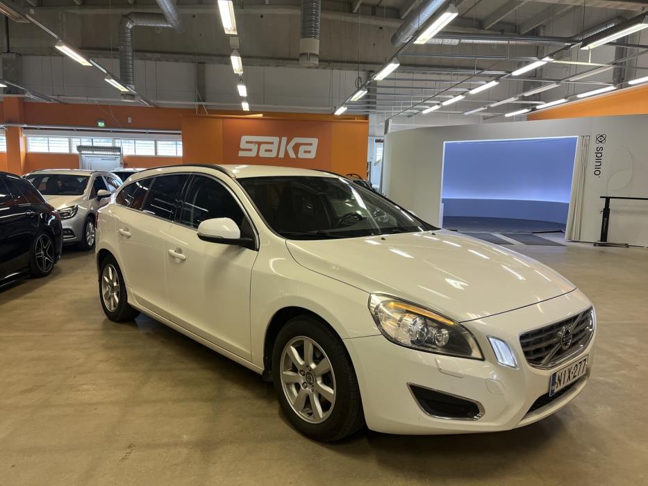 VOLVO V60 2013