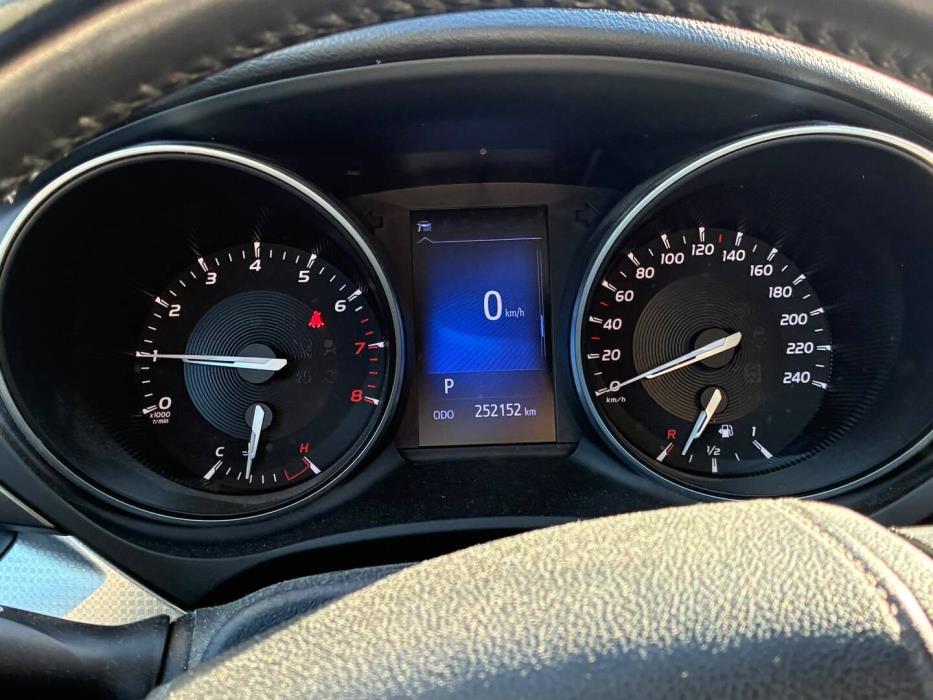 TOYOTA Avensis 2016
