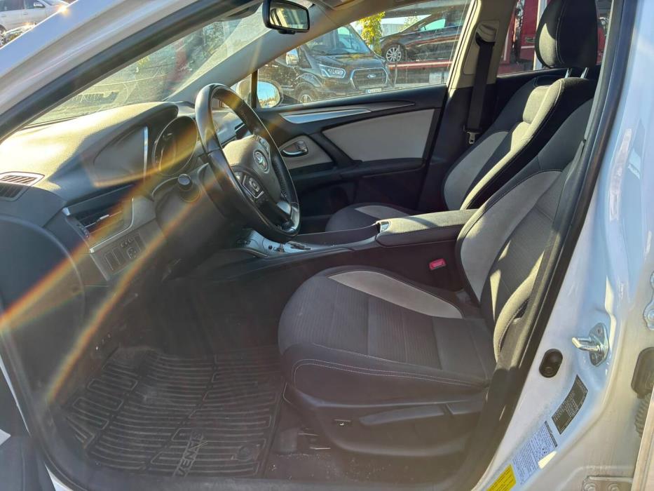 TOYOTA Avensis 2016