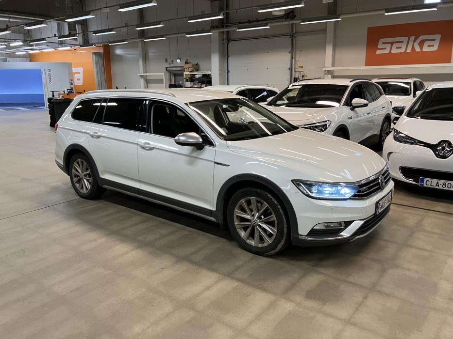 VOLKSWAGEN Passat 2016