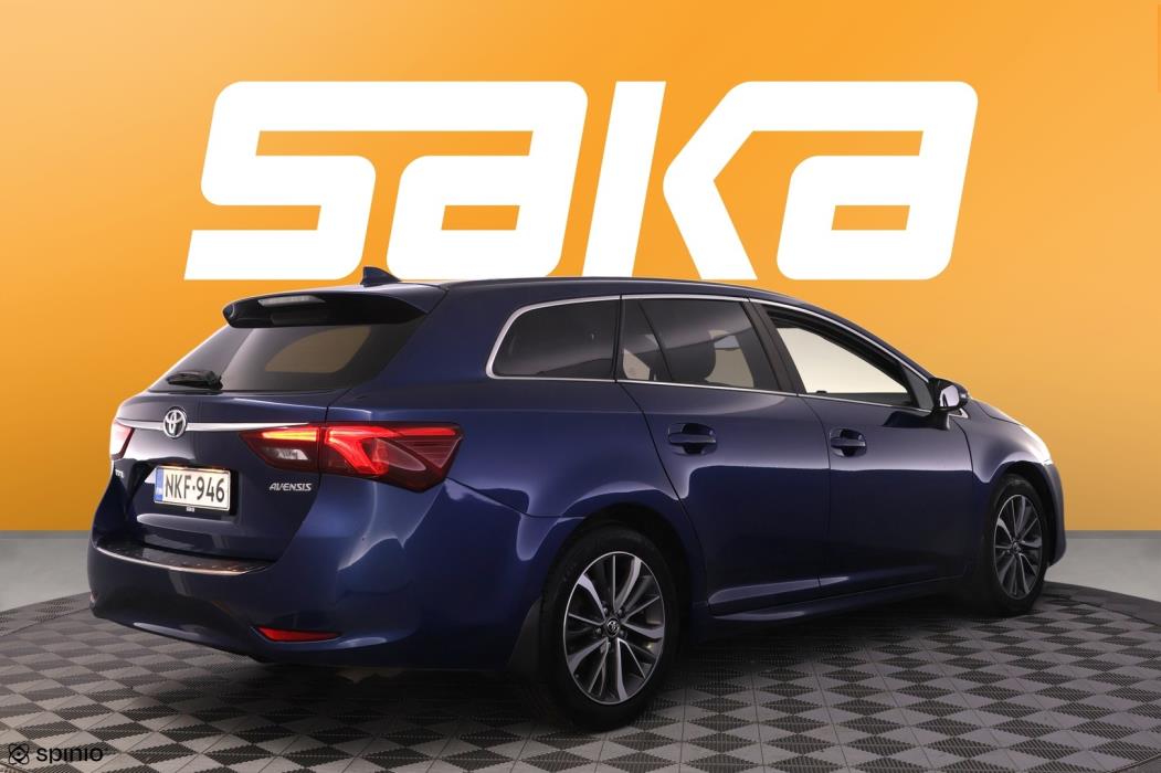 TOYOTA Avensis 2016