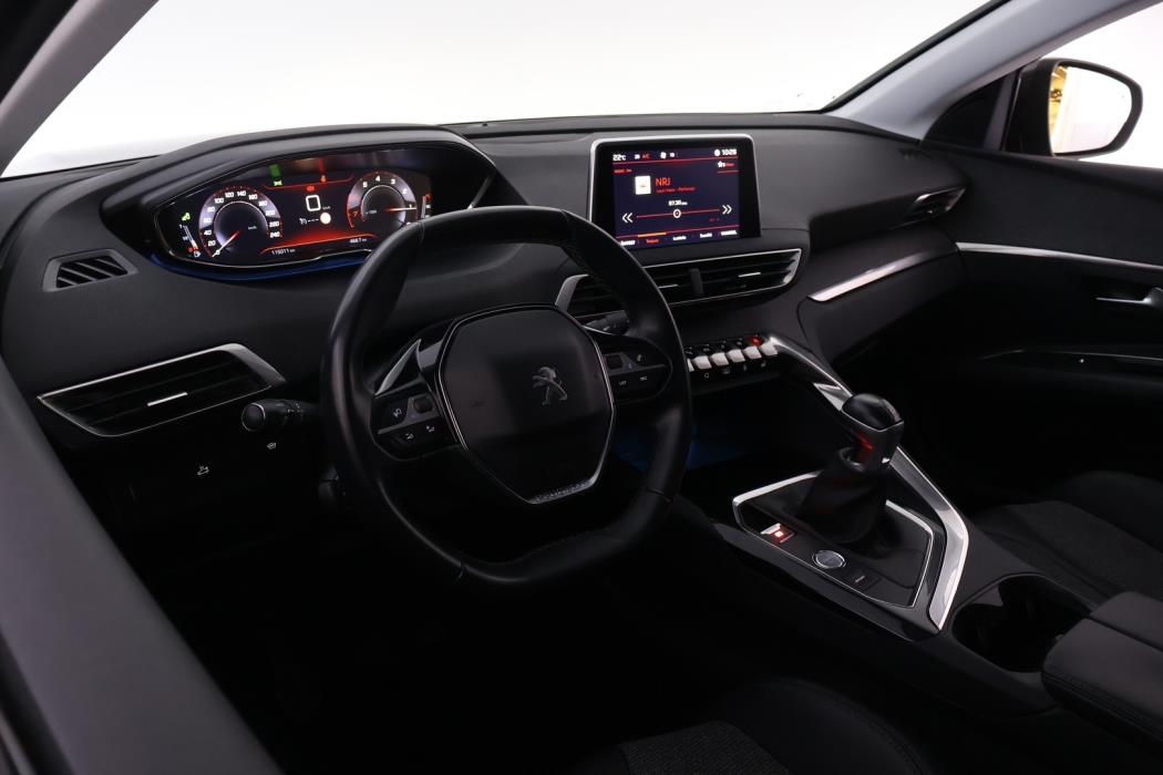 PEUGEOT 3008 2017