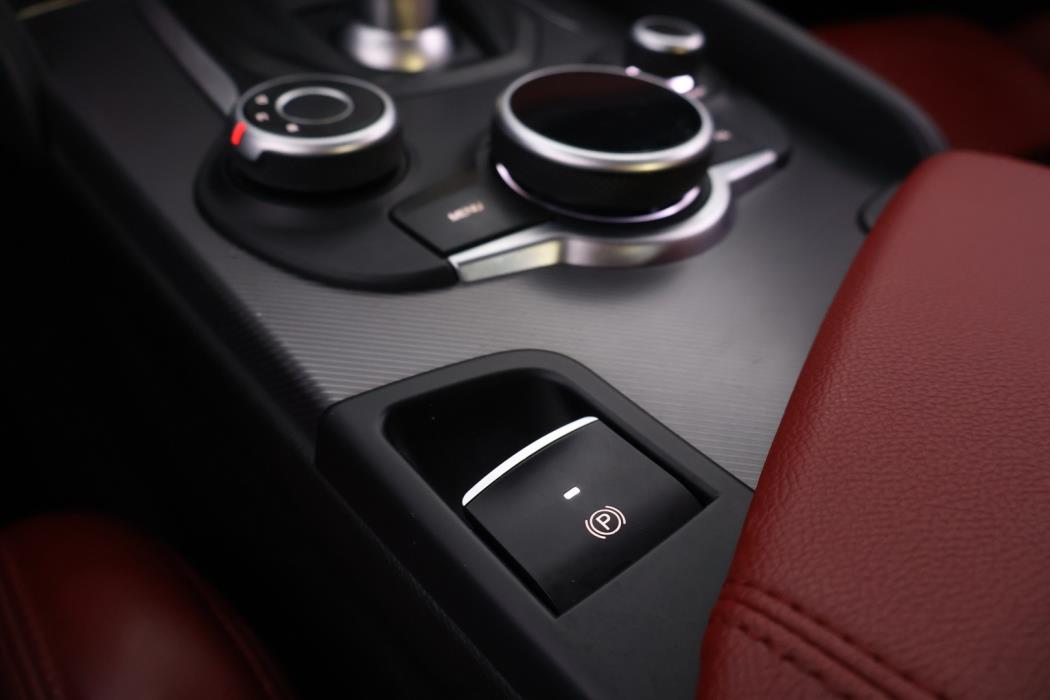 ALFA ROMEO Giulia 2019