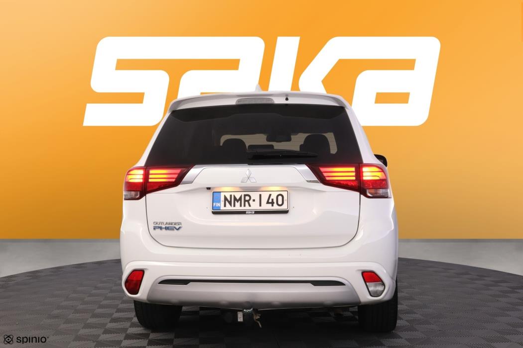 MITSUBISHI Outlander PHEV 2020