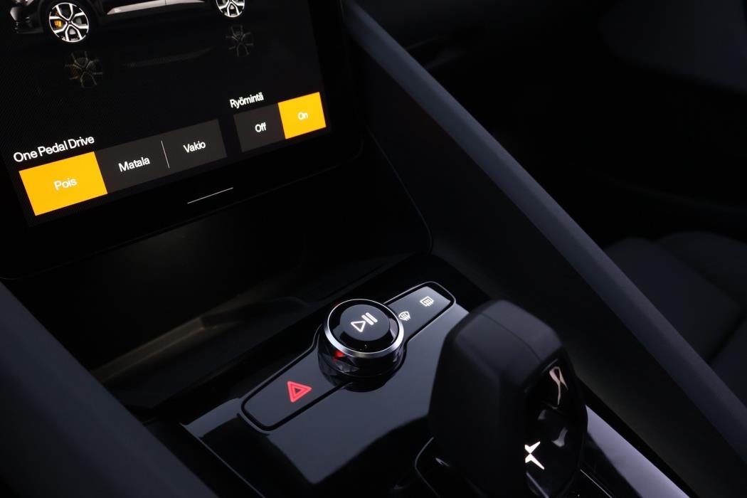 POLESTAR 2 2023