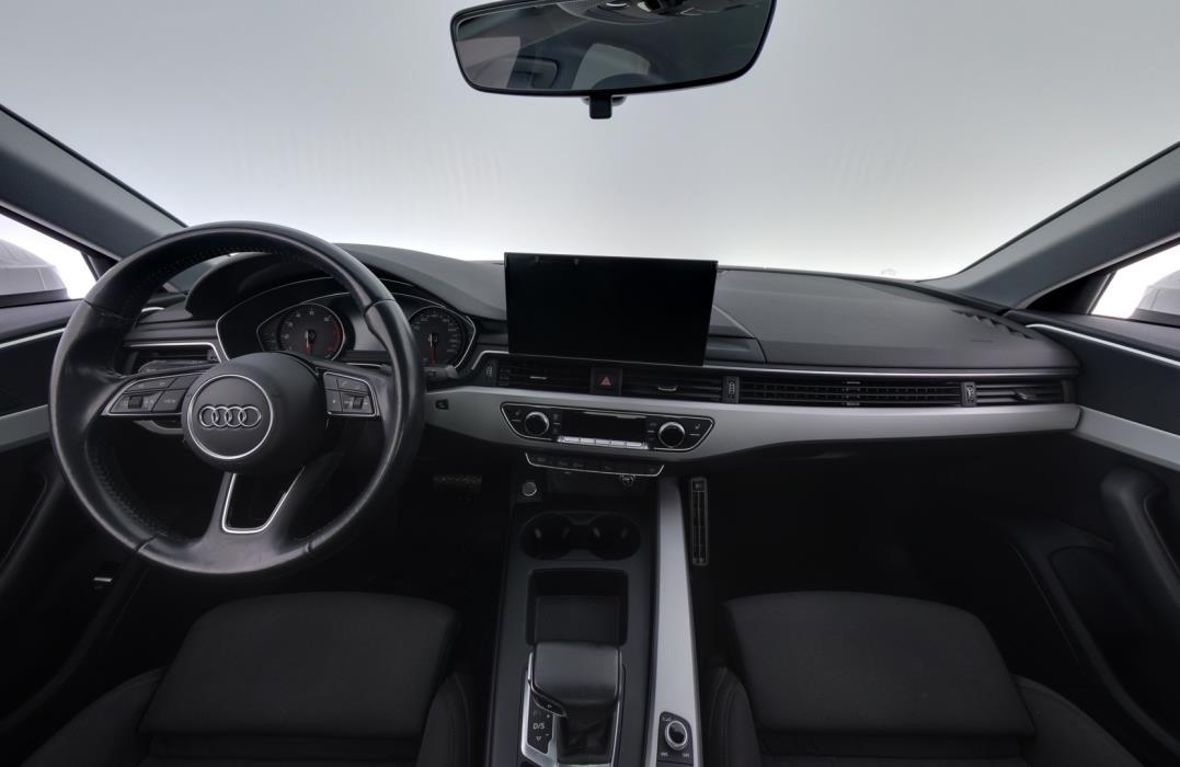 AUDI A4 2020