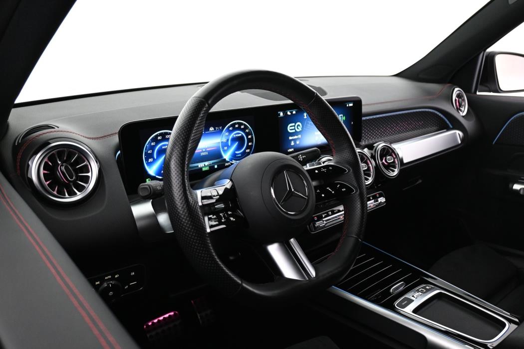 MERCEDES-BENZ EQB 2025