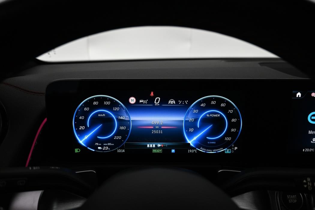 MERCEDES-BENZ EQB 2025