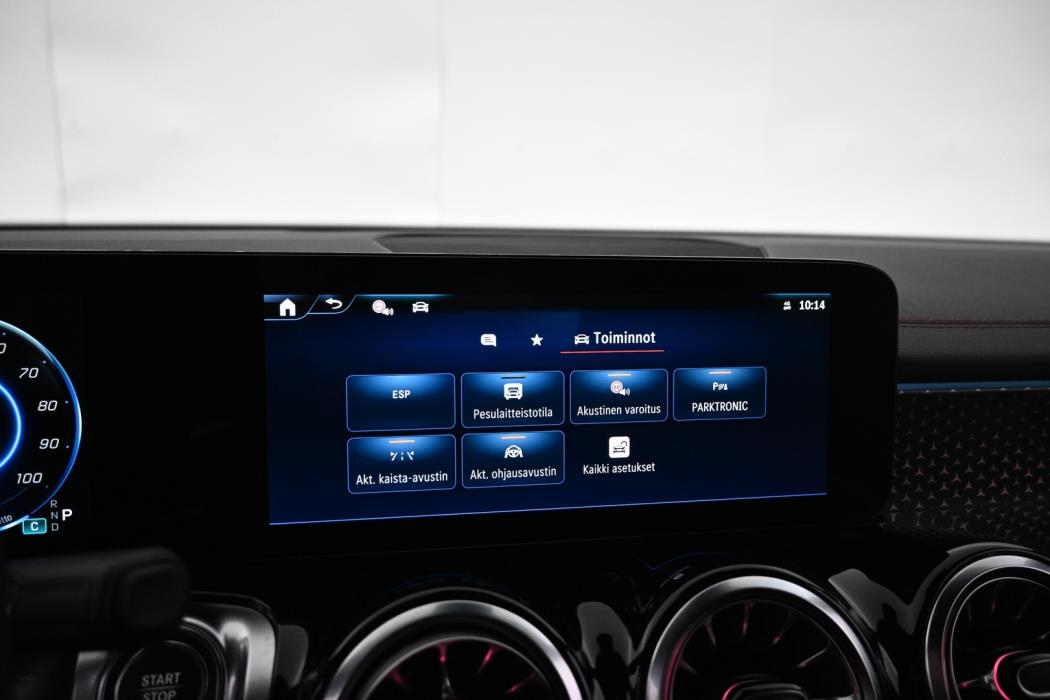 MERCEDES-BENZ EQB 2025