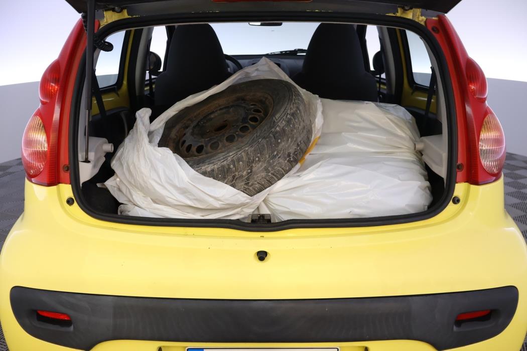 PEUGEOT 107 2006