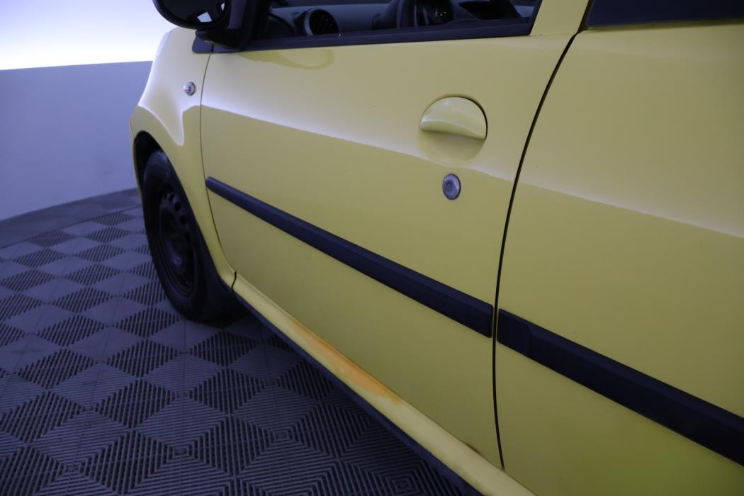 PEUGEOT 107 2006