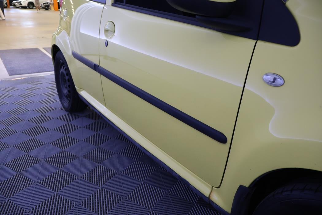 PEUGEOT 107 2006