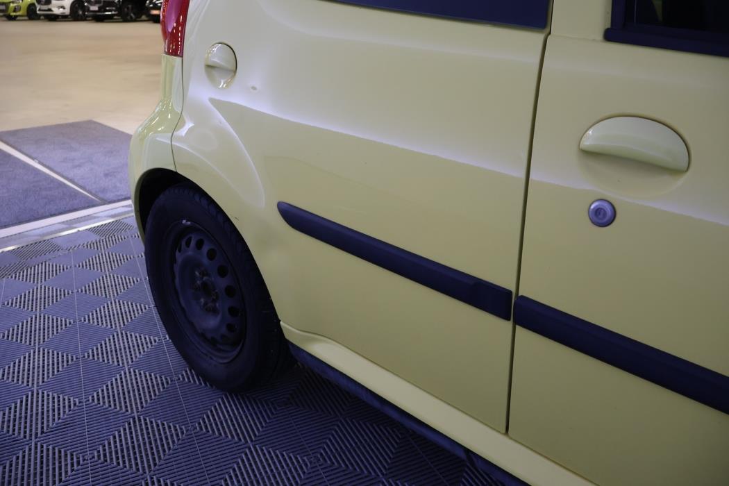 PEUGEOT 107 2006