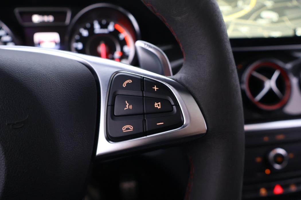 MERCEDES-BENZ CLA 45 AMG 2016