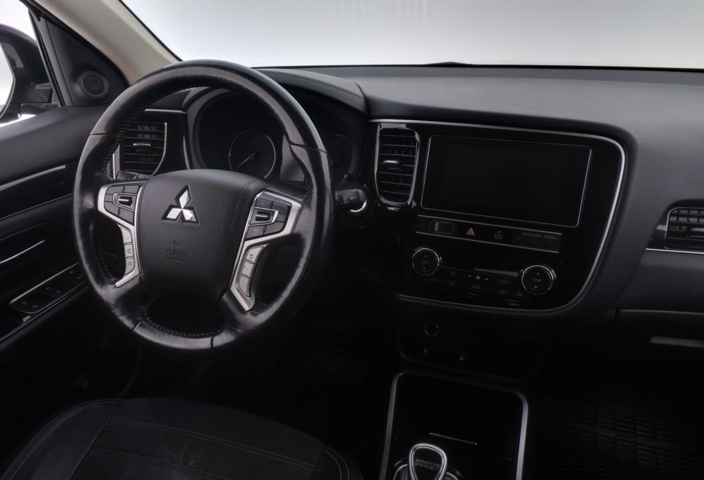 MITSUBISHI Outlander PHEV 2019