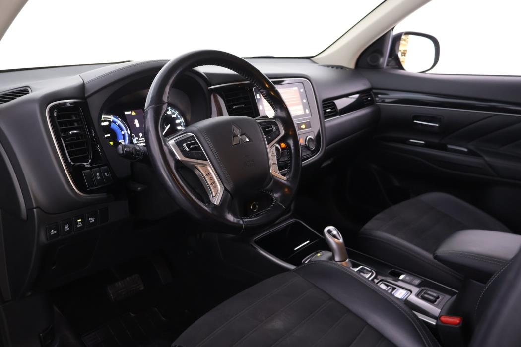 MITSUBISHI Outlander PHEV 2019
