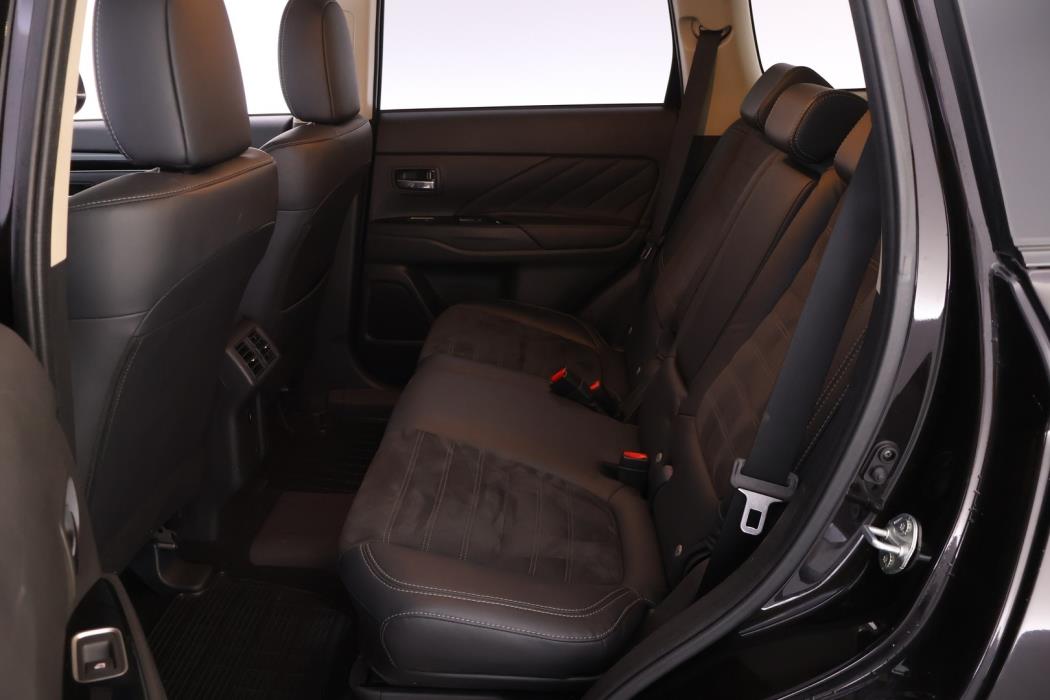 MITSUBISHI Outlander PHEV 2019